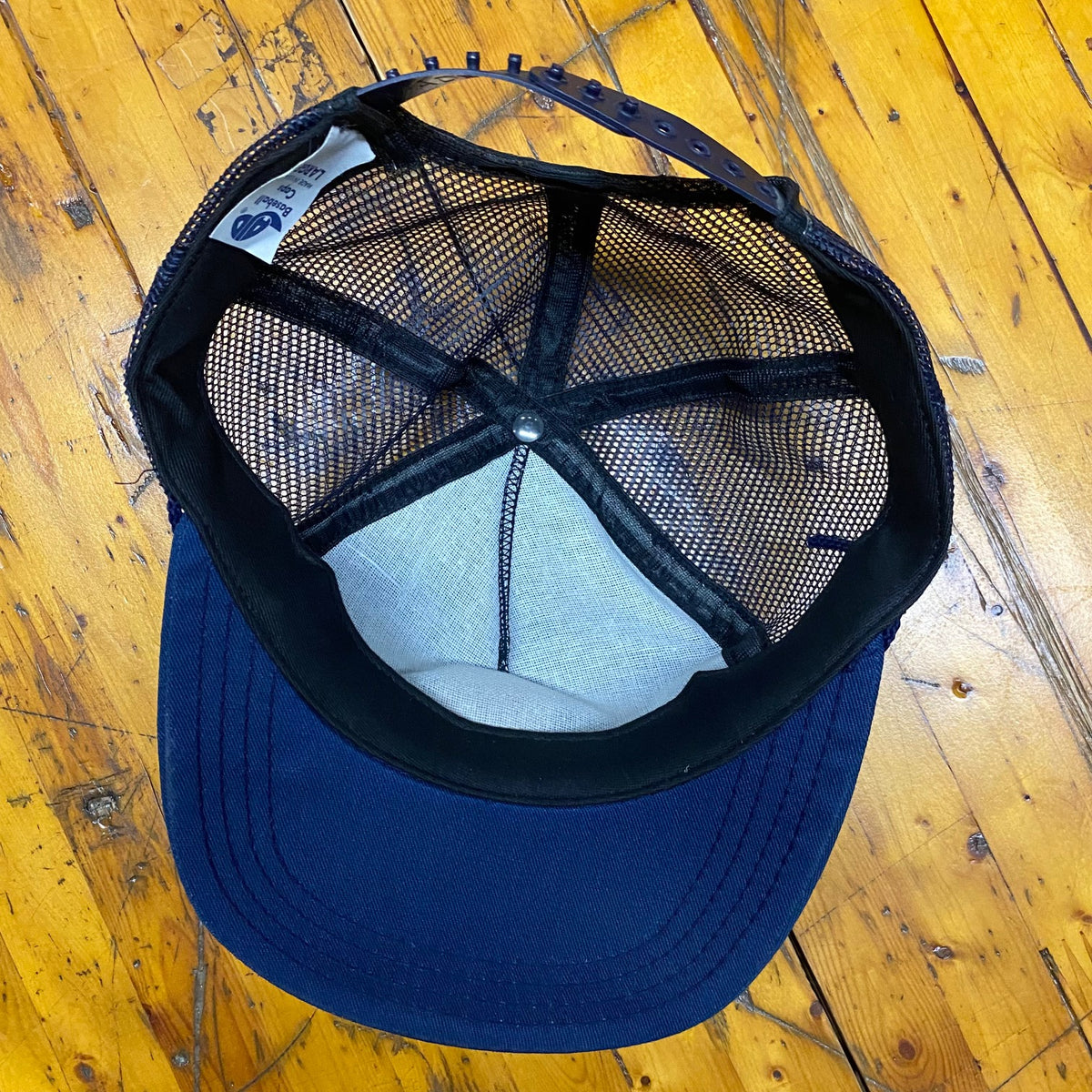 Vintage Smith & Wesson Mesh Trucker Hat – Cashed Out Vintage